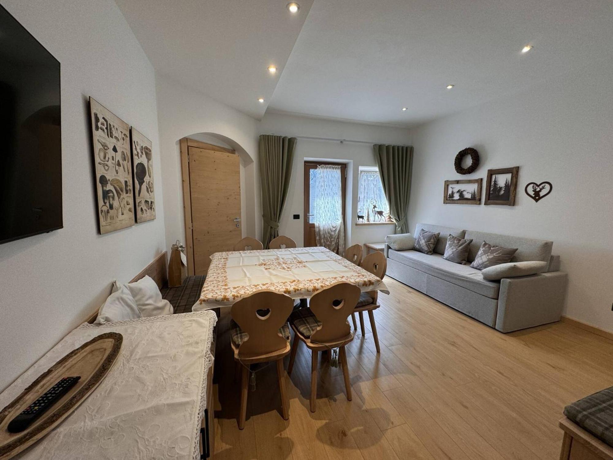 Appartamento Continental - 8 Posti Letto San Vito di Cadore Buitenkant foto